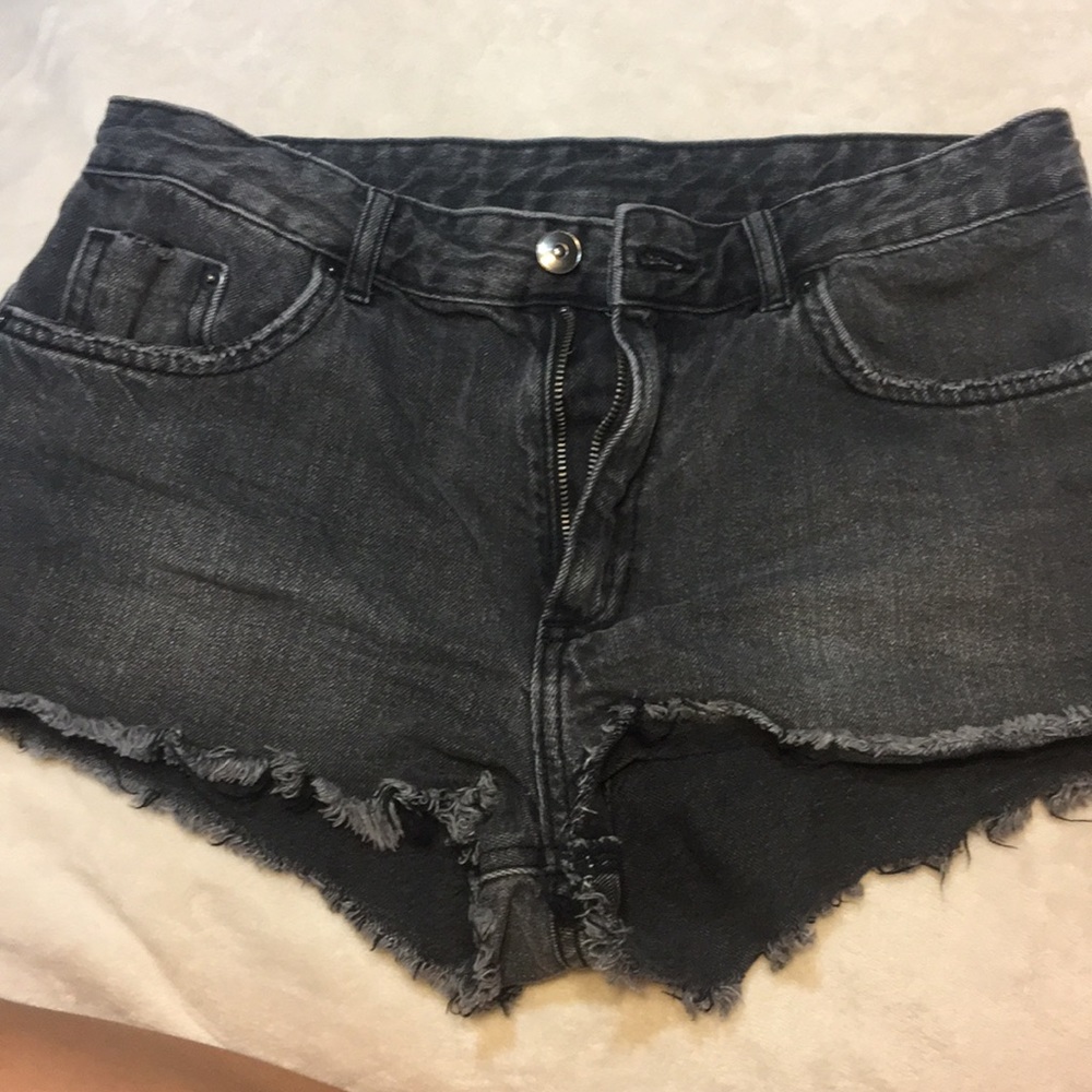 Divided black Jean shorts